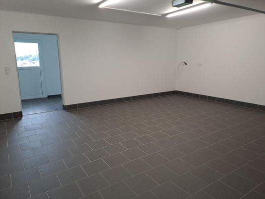 Doppelgarage mit Abstellraum