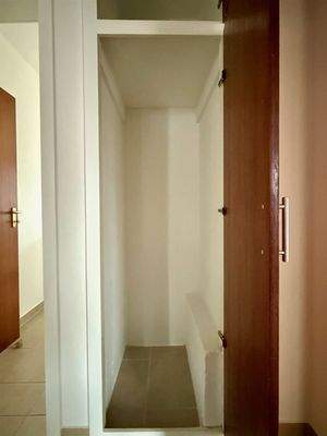 kleiner Abstellraum bzw. Garderobe Flur