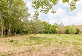 Grundstück GRZ 0,8 GFZ 2,4