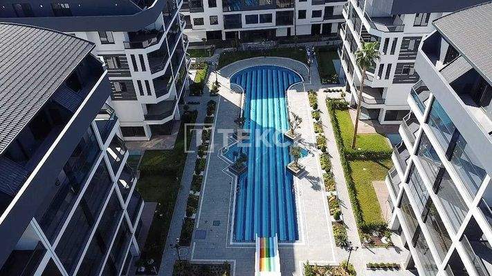 Chic Apartments in a Complex with Pool Close to Amenities in Alanya