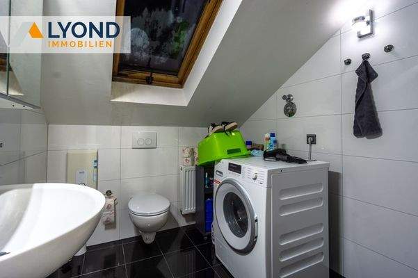 Badezimmer (WE Links)