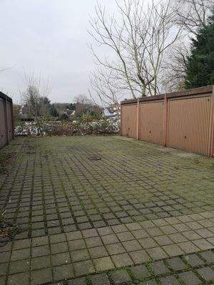 Garagenhof Bild 2.jpg