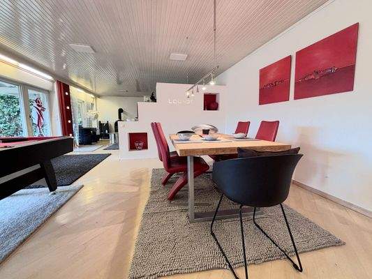 Wohn- und Essbereich (UG)