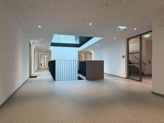 20251030_085510824_iOS