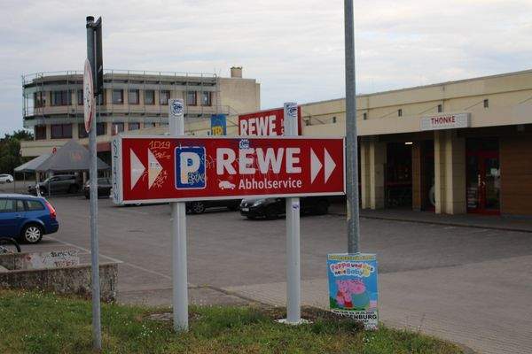 Einkaufscenter unweitIMG_6336.JPG