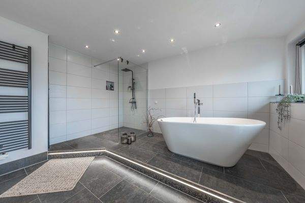 DI - Forbes Global Properties