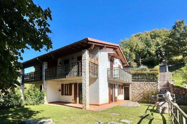 WhatsApp Image 2025-10-09 at 09.34.21 (1) - Copia.