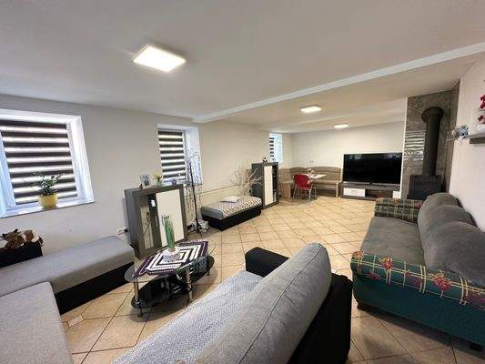 Zweites Wohnzimmer im EG.jpg