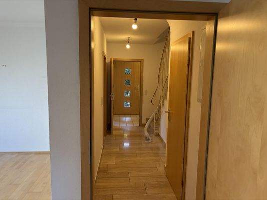 Diele in Richtung Haustüre