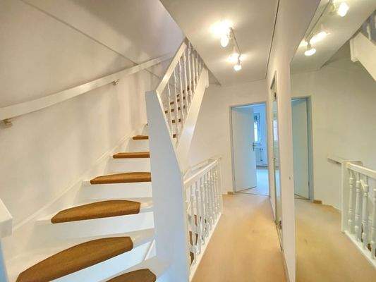 Flur_Treppe_OG