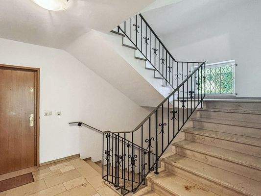 Gepflegtes Treppenhaus