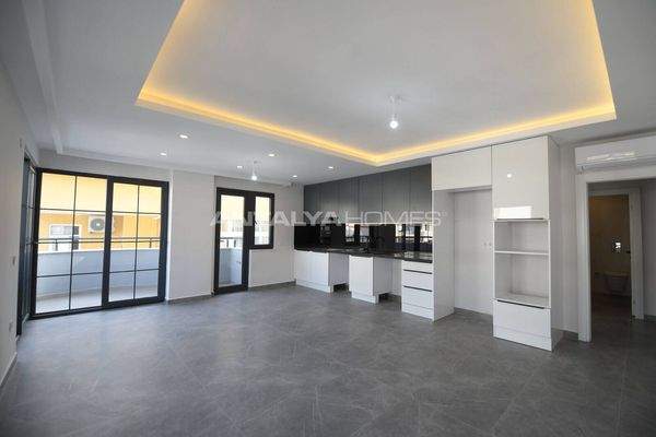 Flats in a Complex with Communal Pool in Alanya