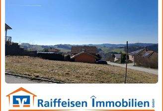 sonniges Baugrundstück