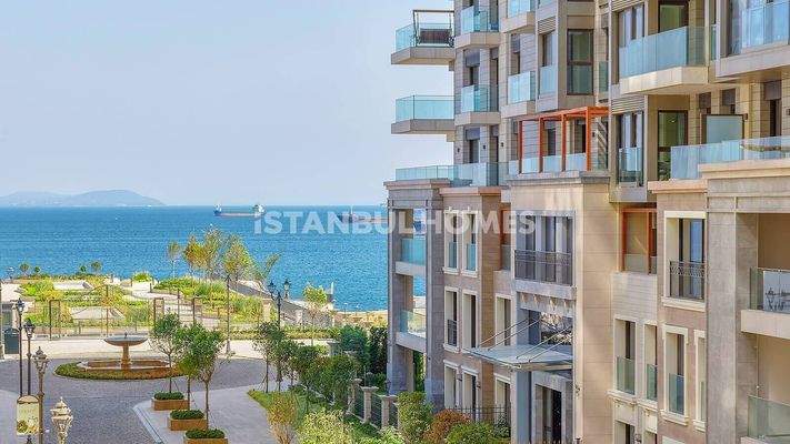 First-Class Istanbul Apartments in Revolutionary Complex