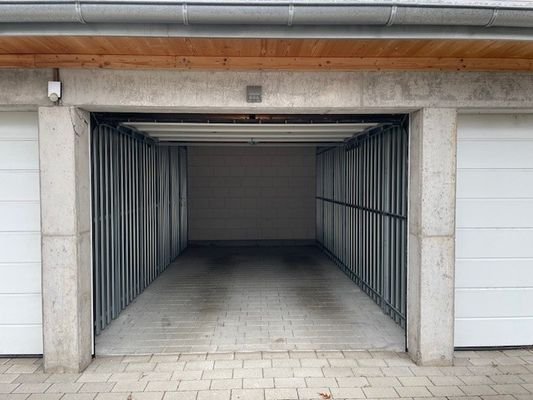 Garage Schillerstr..jpg