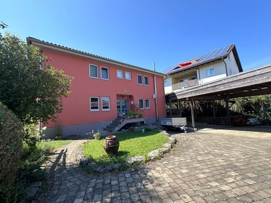 Haus und überdachte Rampe