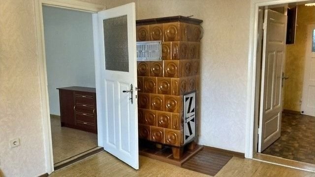 Wohnzimmer mit Kachelofen