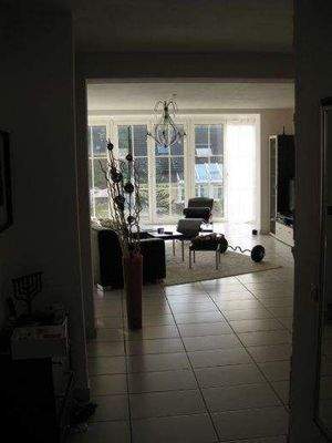 Diele Richtung Wohnzimmer