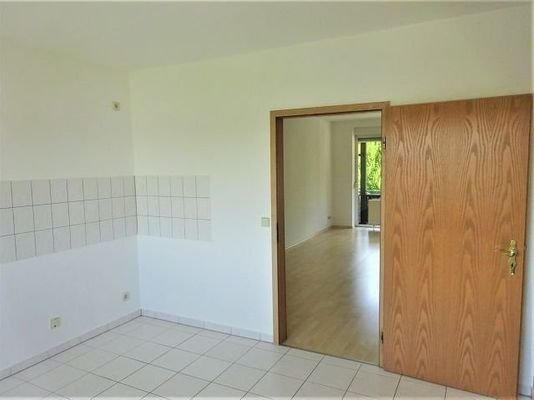 Wohnküche und Wohnzimmer