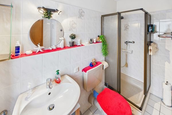 Badezimmer EG