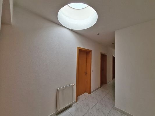 Diele mit Tageslichtfenster