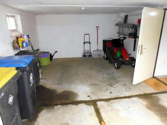 Garage im UG