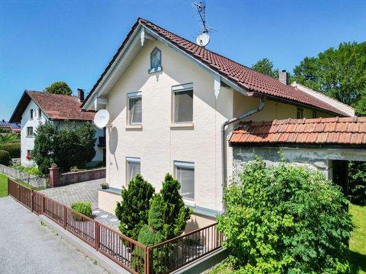 Nebengebäude (optional erwerbbar)