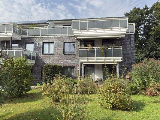 hintere Hausansicht Terrasse