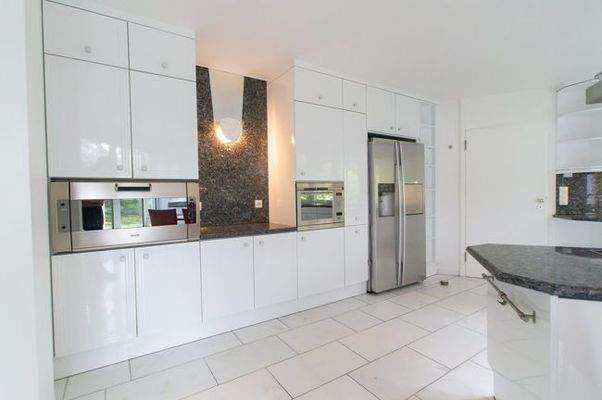 Küche, Backofen, Kühlschrank