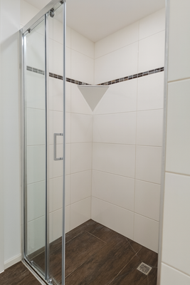 Badezimmer Dusche.png
