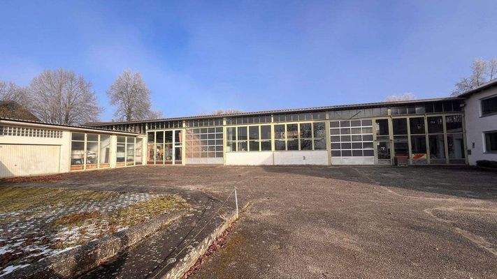 Außenbereich/Hof/Halle(n)