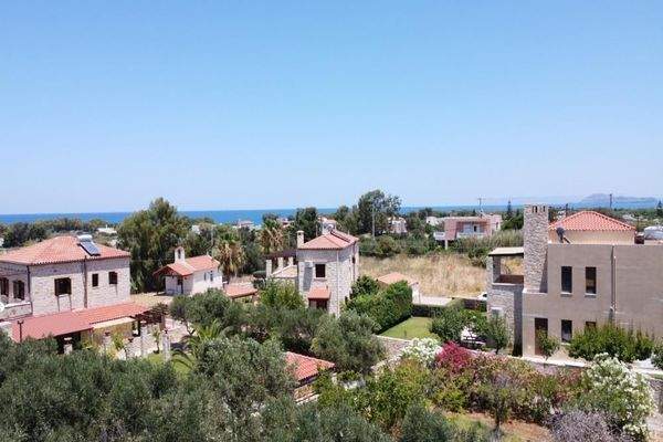 Kreta, Tavronitis: Schönes Grundstück mit Meerblick und hoher Baukapazität zu verkaufen
