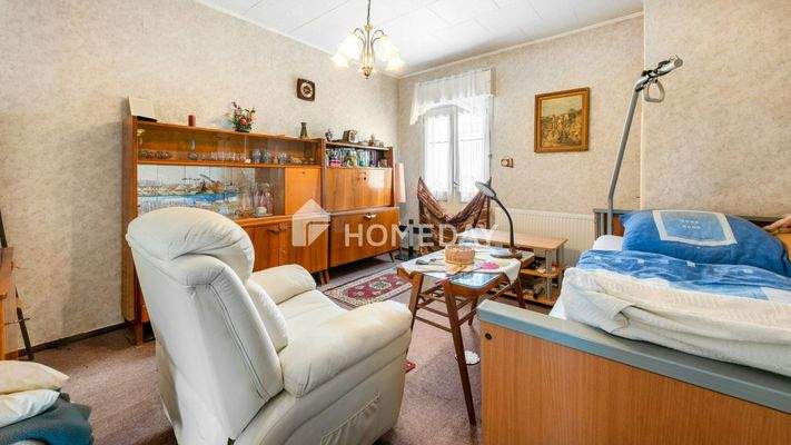 1. OG Schlafzimmer 1 1