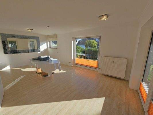 Wohnzimmer ca. 24,2 m² 