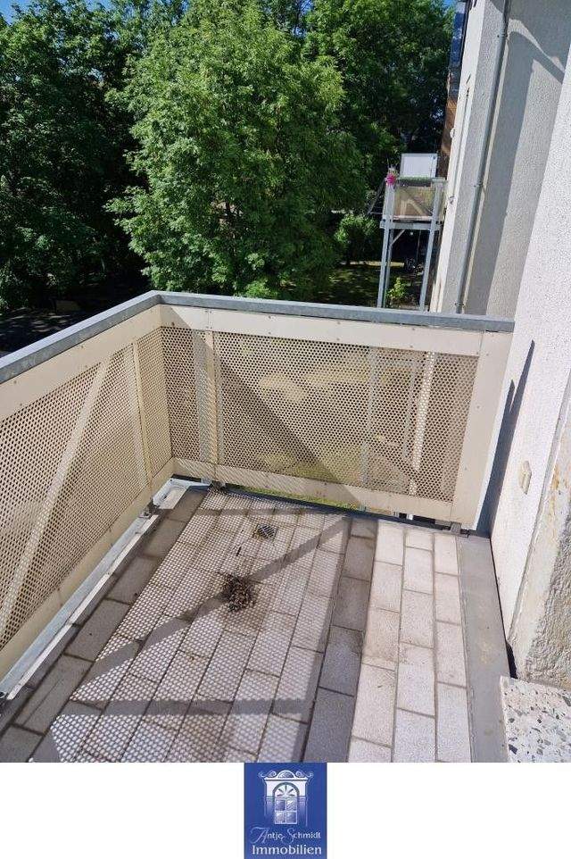 Wunderschöne Stadt-Wohnung mit hübschem Balkon in zentraler Lage! - Foto 4