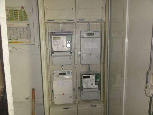 EG_Flur-Stromzählerkasten.JPG