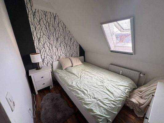 Schlafzimmer (DG rechts)