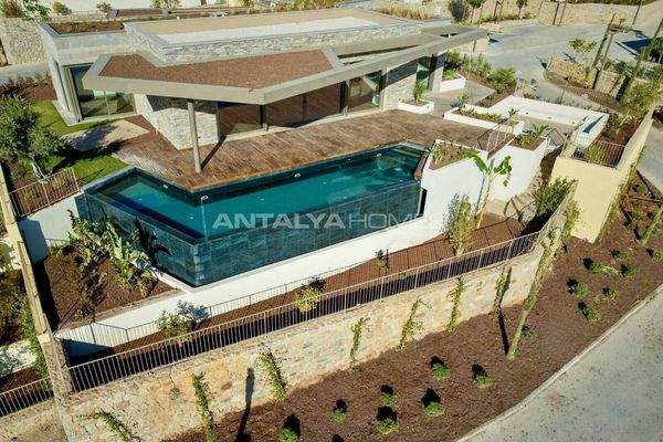 Detached Villas with Unobstructed Sea Views in Bodrum