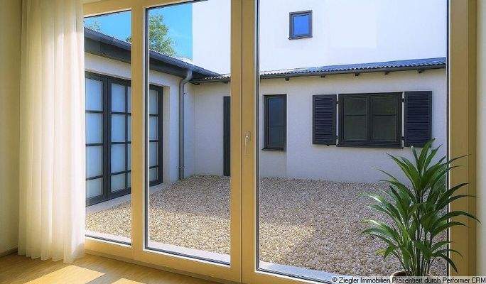 07 b EG Ausblick Esszimmer zum Innenhof