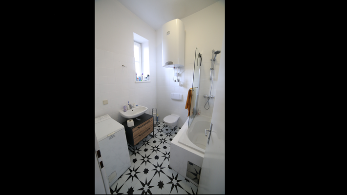 Bathroom - Badezimmer
