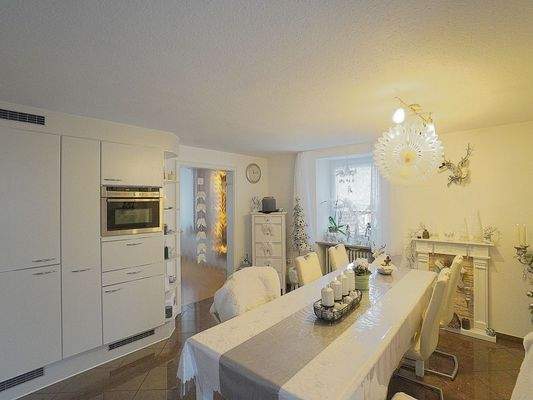 Küche und Essbereich