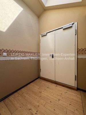 Wohnungseingangstür (obere Ebene)
