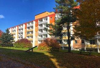 Aussenansicht -  Balkonseite.JPG