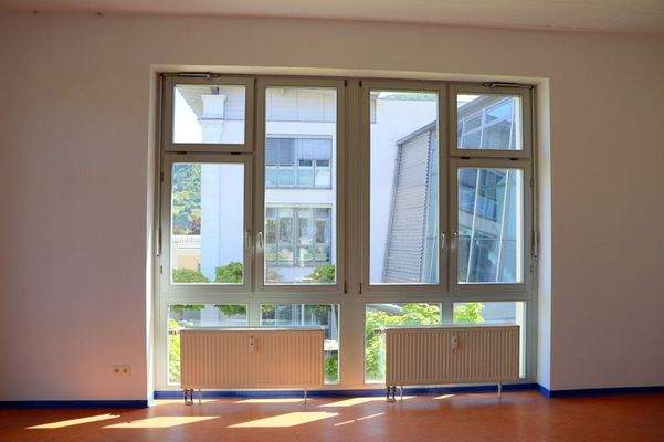 Blick auf Eingangsportal