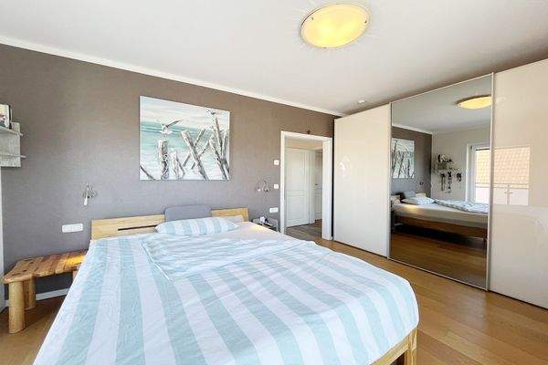 Großes Schlafzimmer 