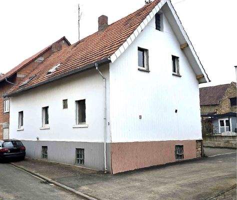 Ansicht Straße und Zufahrt