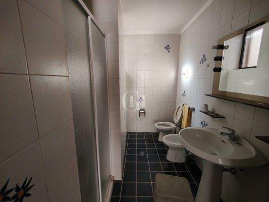 Badezimmer im Keller