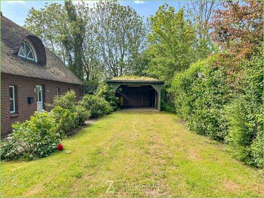 Carport mit Gründach