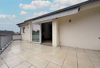 Balkon mit Zugang zum Wohnzimmer