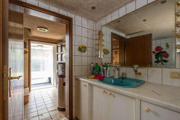 Badezimmer Erdgeschoss